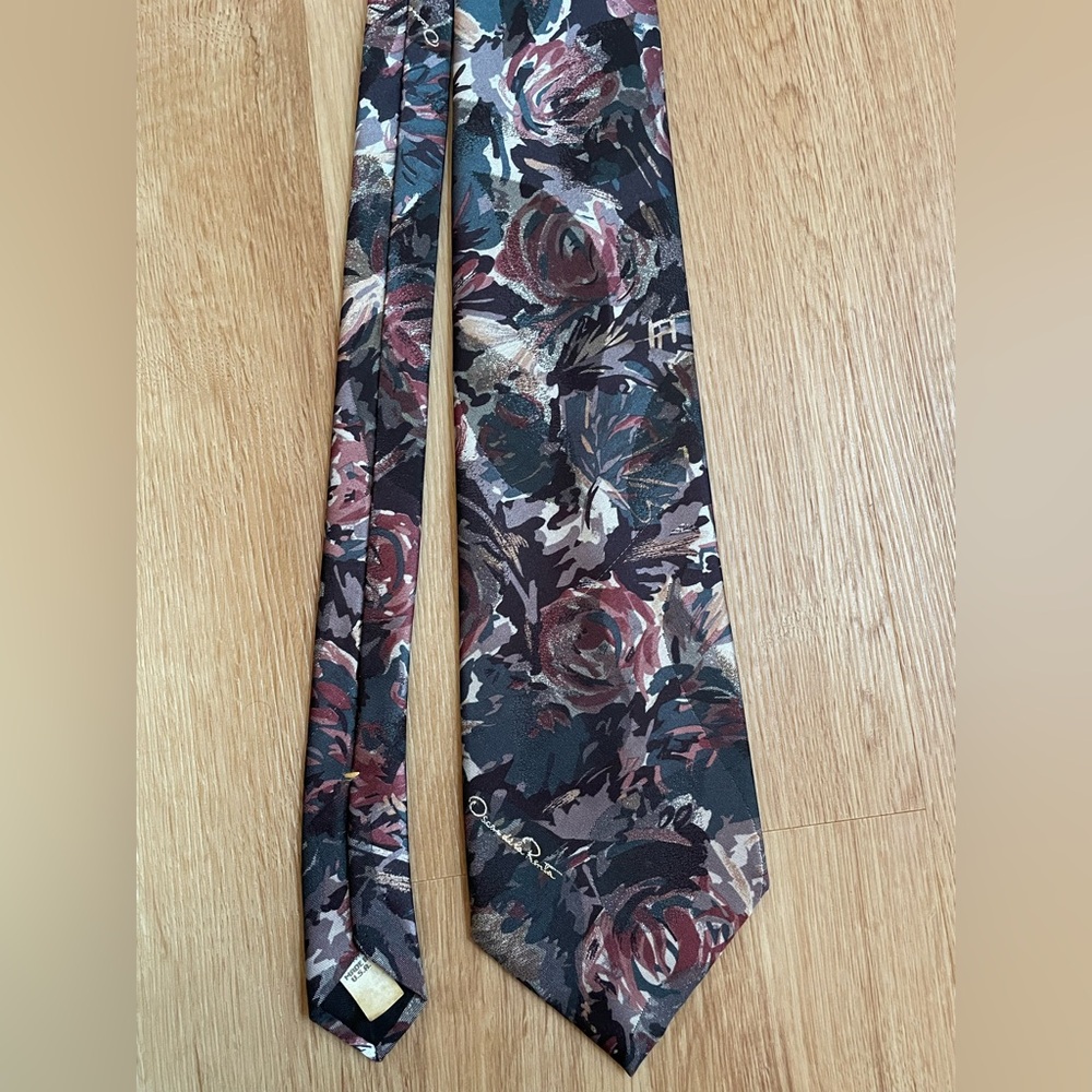 Vintage Oscar de la Renta Studio vintage floral tie gray pink teal designer